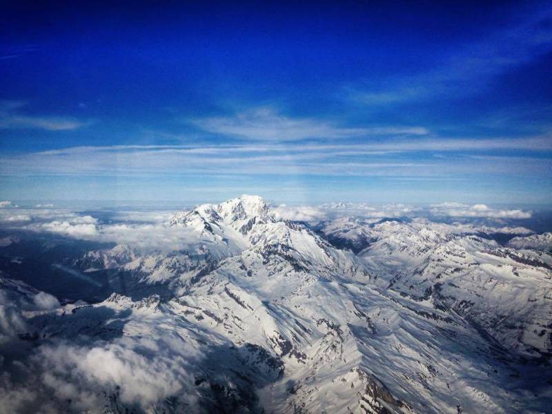 Le mont blanc vue du ciel