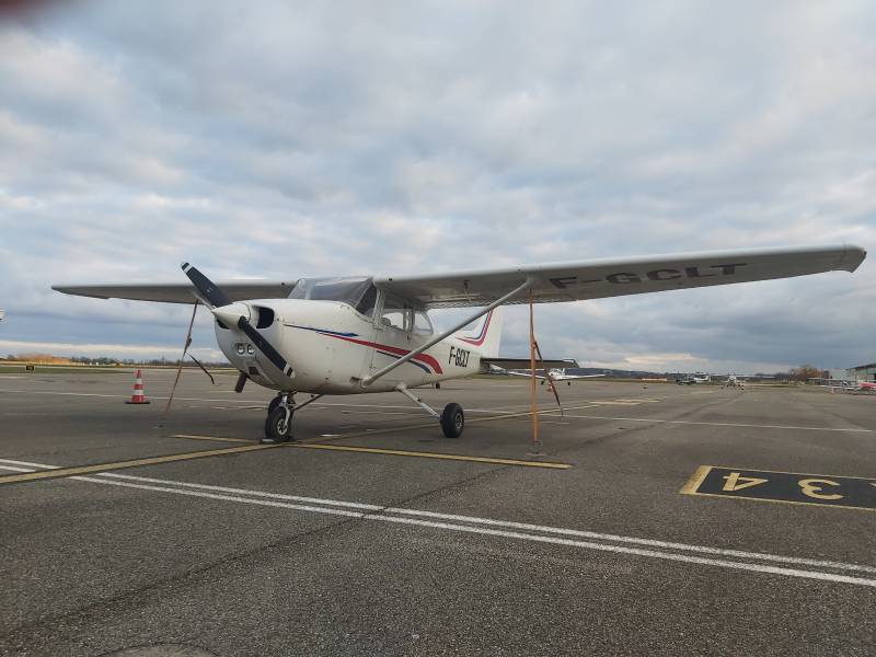 Stage Jeune : Initiez-vous au pilotage d’un avion avec Avnir Aviation pendant les vacances scolaires