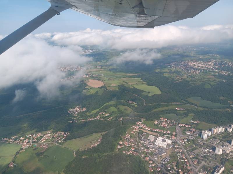 Idée Cadeau Fête des Pères : Offrez un Vol Inoubliable avec Avnir Aviation