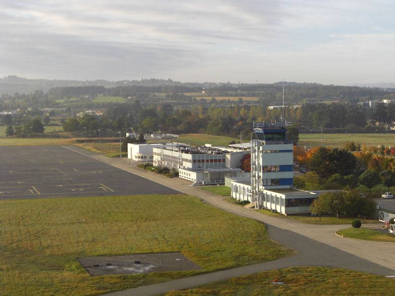 L'aéroport de Saint-Étienne Loire vue du ciel