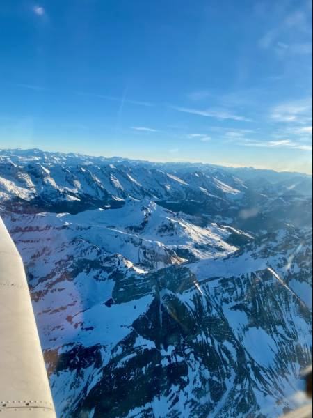 Alpes vue d'un Piper pa28 en vol