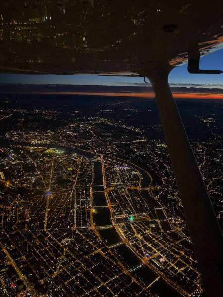Cadeau Fête des Mères à Lyon : une expérience aérienne avec Avnir Aviation