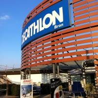 Vente de produits sportifs Bron Decathlon